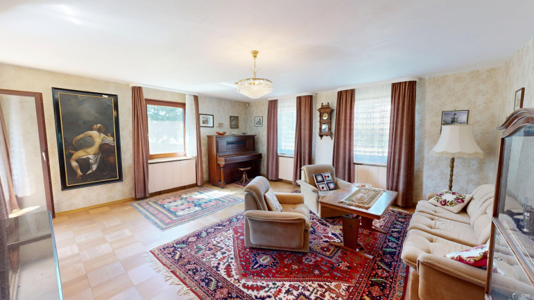 Haus - 2380, Perchtoldsdorf - Gemütliches Haus mit viel Platz und schönem Grundstück in begehrter Lage von Perchtoldsdorf – nahe den Weinbergen