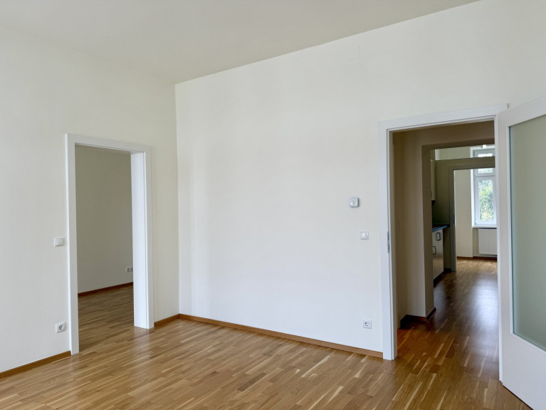 Wohnung - 1210, Wien - Renovierte Altbauwohnung am Leopoldauer Platz