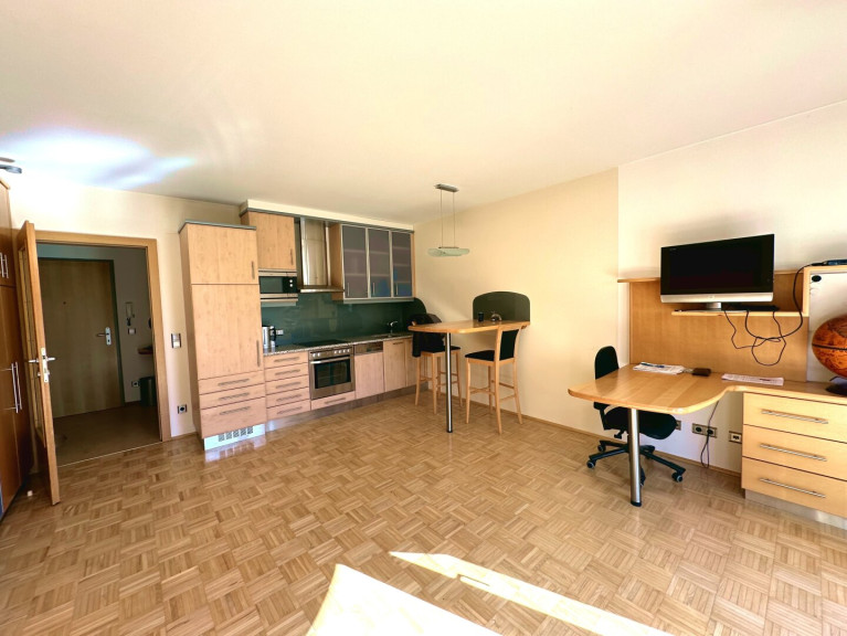 Wohnung - 9020, Klagenfurt am Wörthersee - Sonniges Studioapartment mit Eigengarten in St. Martin am Kreuzbergl