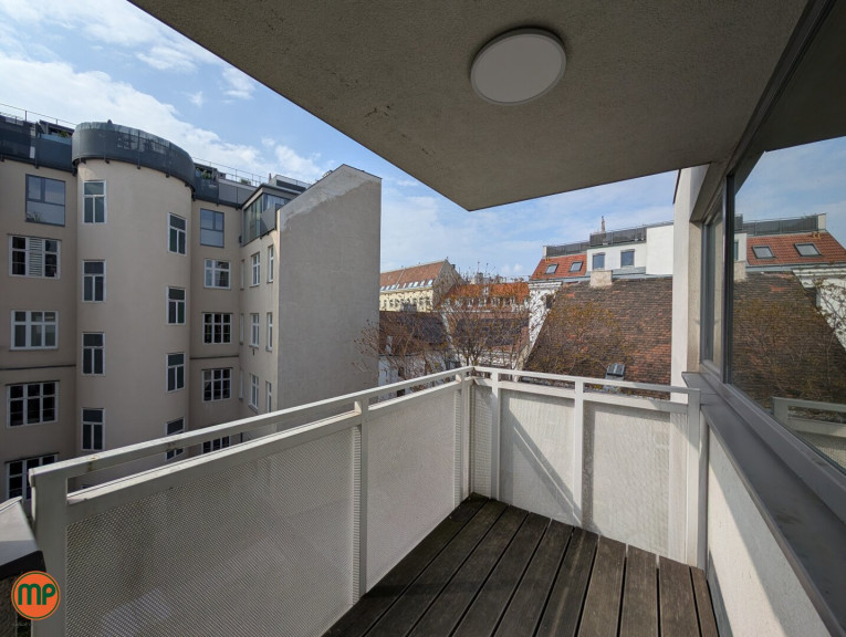 Wohnung - 1090, Wien - Elegante 2-Zimmer-Wohnung mit Balkon – Premiumlage unweit Uni & AKH