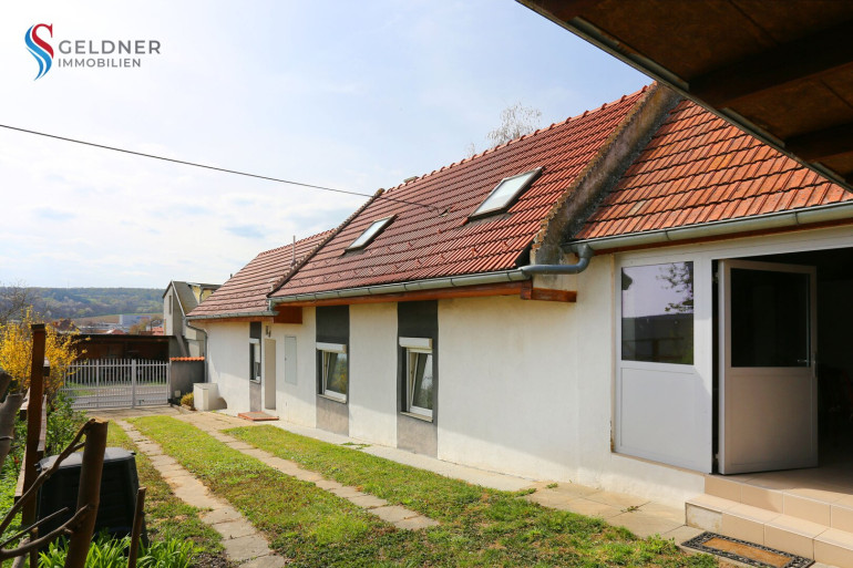 Haus - 7344, Stoob - Schnäppchen!  Altes Haus, 5 Zi, teilweise renoviert, Fenster & Türen erneuert, Dach neu eingedeckt, Carport