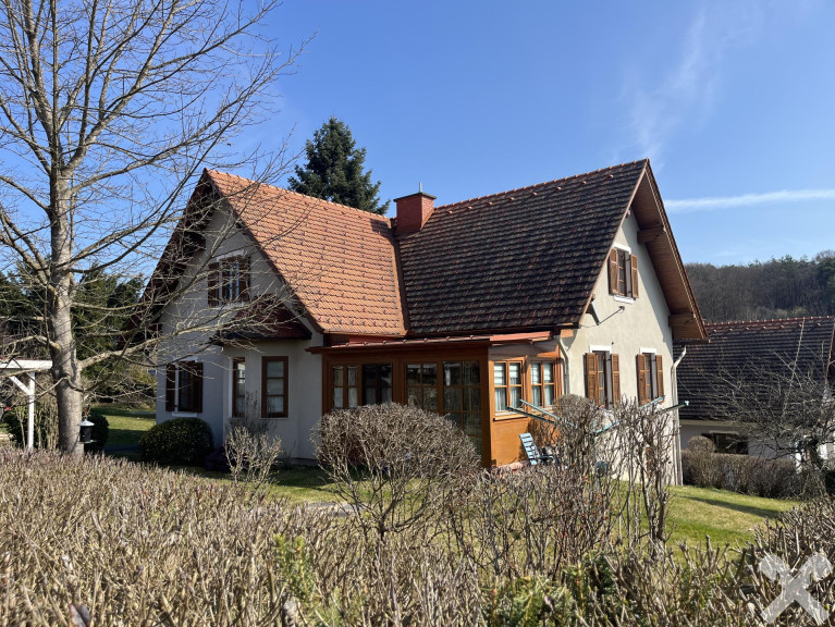 Haus - 8493, Klöch - Charmantes, sehr gepflegtes Einfamilienhaus in ruhiger Lage von Klöch