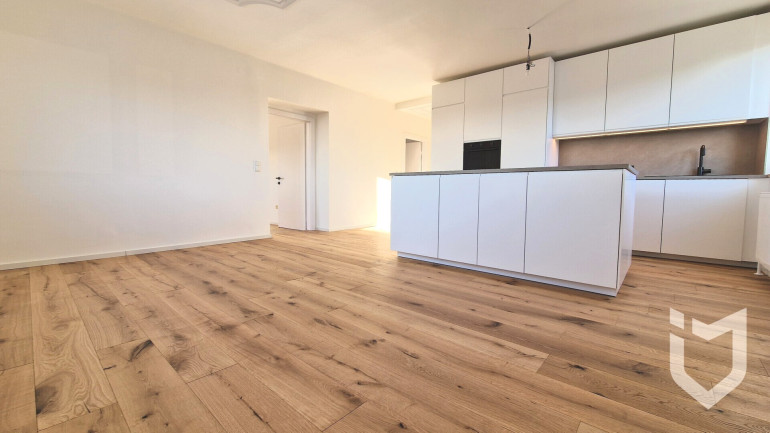 Wohnung - 4600, Wels - + PREISHIT FÜR SCHNÄPPCHENJÄGER +
SONNIGE 3-ZIMMER WOHNUNG MIT NEUER EINBAUKÜCHE IN WELS