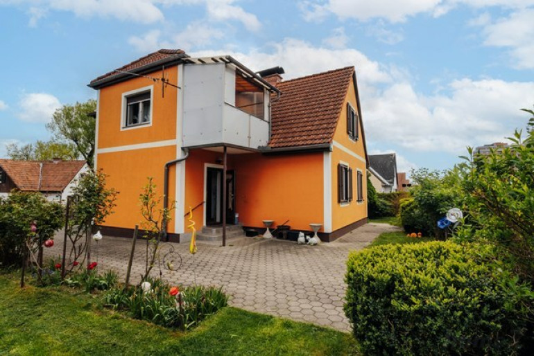 Haus - 8051, Graz - Einfamilienhaus auf schönen sonnigem Grund - ideal auch für Bauträger