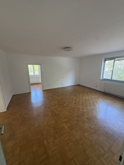 Wohnung - 1160, Wien - Gut geschnittene 3 Zimmerwohnung mit Potenzial