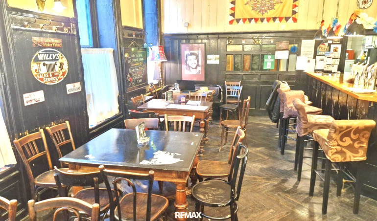 Halle / Lager / Produktion - 1150, Wien - SZENELOKAL mit Live Musik