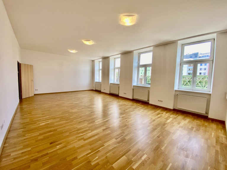 Büro / Praxis - 1150, Wien - GROSSRÄUMIGES 2-ZIMMER-BÜRO BEIM GAUDENZDORFER GÜRTEL IM 15.BEZIRK!