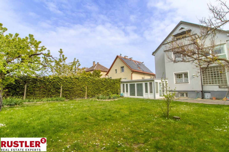 Haus - 1220, Wien - Wohnen & Wohlfühlen: Mehrfamilienhaus mit wunderschönem Garten in Donaustadt zu verkaufen