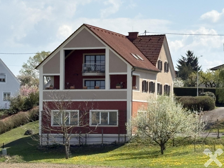 Haus - 8350, Fehring - Geräumiges Familienwohnhaus mit Einliegerwohnung in Fehring