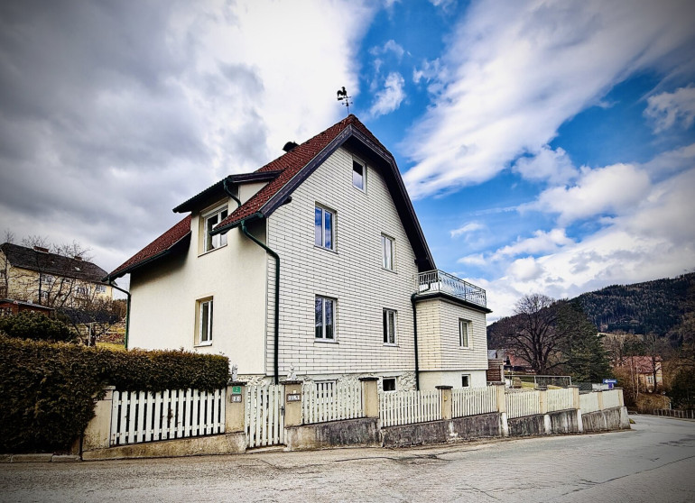 Haus - 8680, Mürzzuschlag - Familienglück mit Panoramablick – Großzügiges Wohnen in Mürzzuschlag