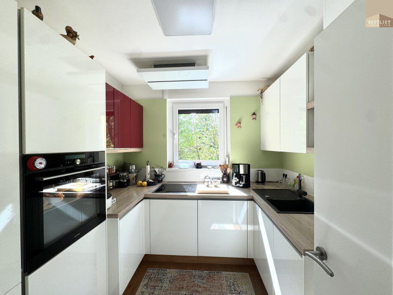 Wohnung - 2500, Baden - Exklusives Wohnen im Grünen – Stilvolle 3-Zimmer-Wohnung mit Loggia in Bestlage Baden