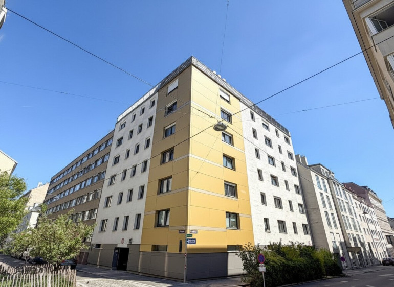 Wohnung - 1060, Wien - Seltene Chance im 6. Bezirk: Günstige 4-Zimmer-Wohnung inkl. Garagenplatz!
