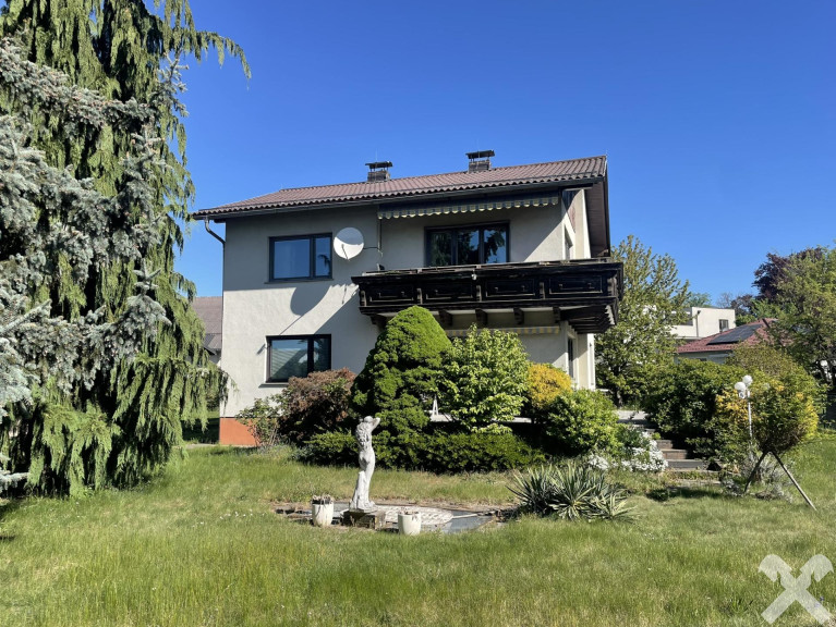 Haus - 8053, Graz - Vielseitiges Ein-/Zweifamilienhaus in toller Grünruhelage in Graz-Webling