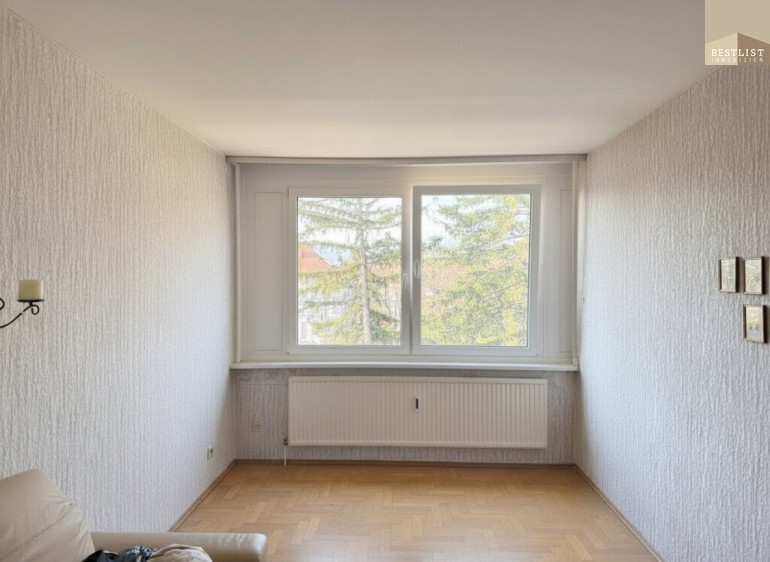 Wohnung - 2500, Baden - 2 Schlafzimmer & Wohnzimmer mit Fernblick