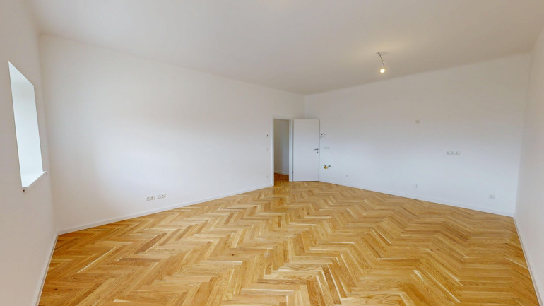 Wohnung - 2500, Baden - Exklusive 4-Zimmer Residenz in Bestlage mit Blick über die Dächer der Kaiserstadt Baden