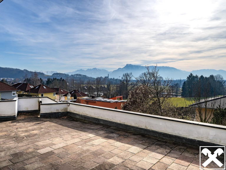 Haus - 5101, Bergheim bei Salzburg - Bergblick: Großzügige Liegenschaft mit Potential