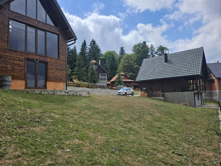 Haus - 31250, Beserovina - Charmante Ferienhäuser in der idyllischen Gemeinde von Beserovina - Ihr perfekter Rückzugsort!