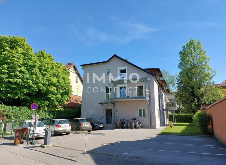 Wohnung - 8010, Graz - GARCONNIERE NAHE LKH MIT TERRASSE + PARKPLATZ UM € 620,--