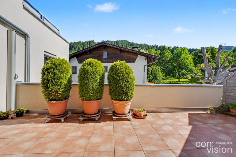 Wohnung - 6111, Volders - Sonnige 3-Zimmer-Wohnung mit großer Terrasse, 2 Balkonen & Doppelgarage in Volders, Tirol