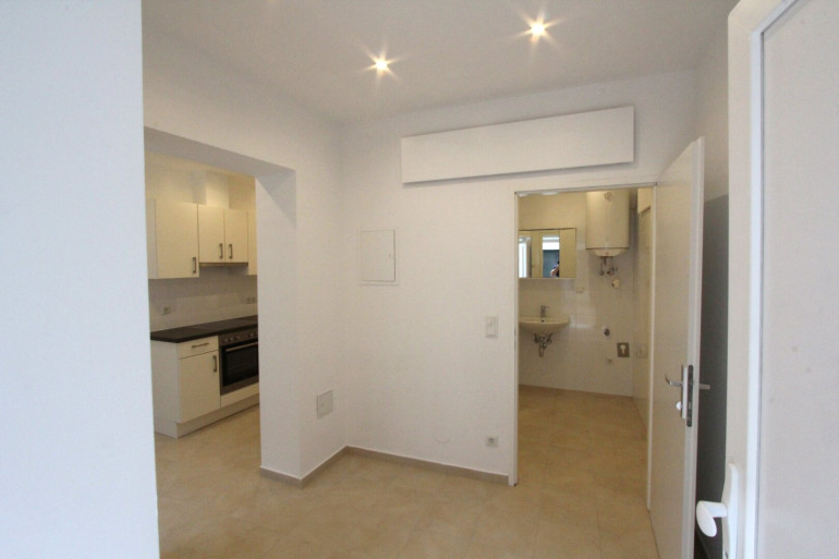 Wohnung - 1150, Wien - Im Innenhof gelegene, schöne 2-Zimmer-Wohnung!