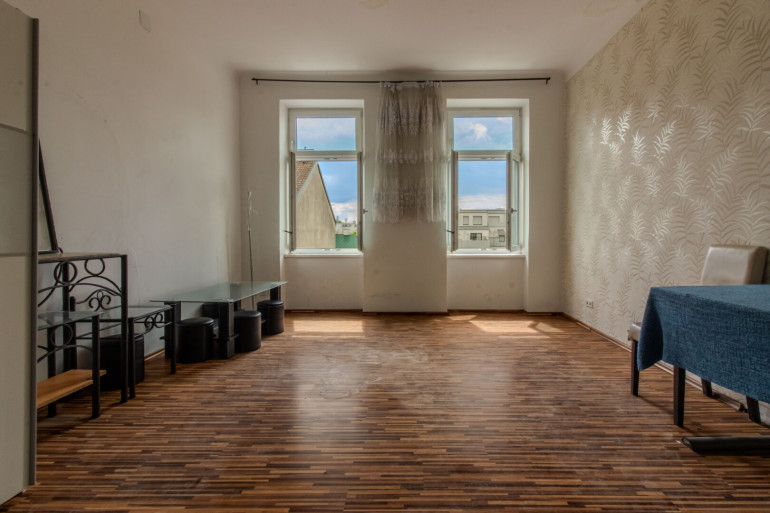 Wohnung - 1140, Wien - U3 Hütteldorf - Fernblick - Baubewilligter Balkon im grünen Innenhof