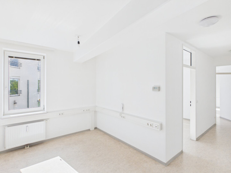 Büro / Praxis - 4030, Linz - Attraktive Büro- oder Praxisfläche in Linz/Ebelsberg – vielseitig nutzbar & bestens angebunden