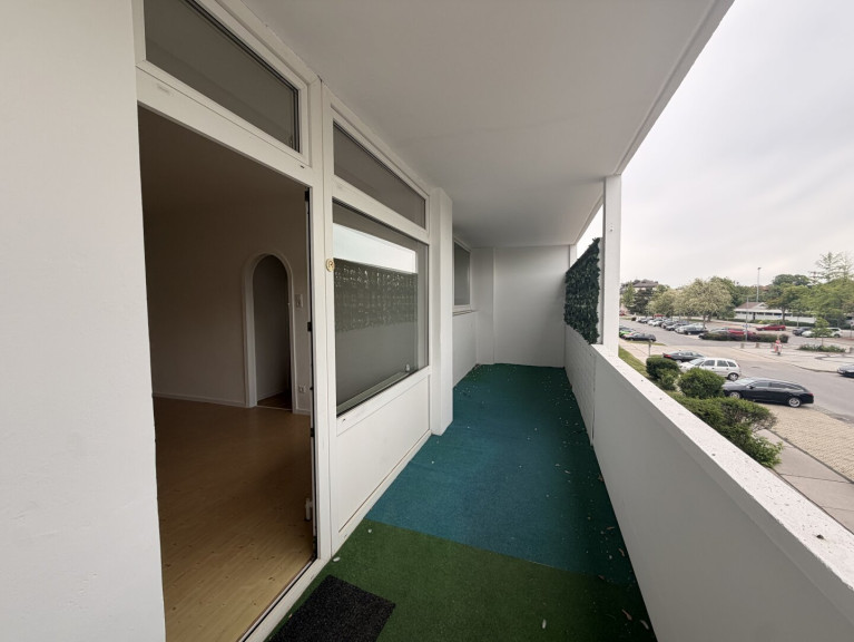 Wohnung - 2320, Schwechat - Brauhausstraße - Neubaugarconniere mit Loggia zu vermieten