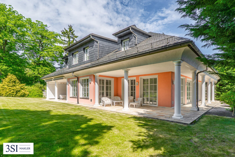 Haus - 2372, Gießhübl - Luxuriöse Villa in Gießhübl: Stilvolles Wohnen mit Pool & traumhaftem Garten!