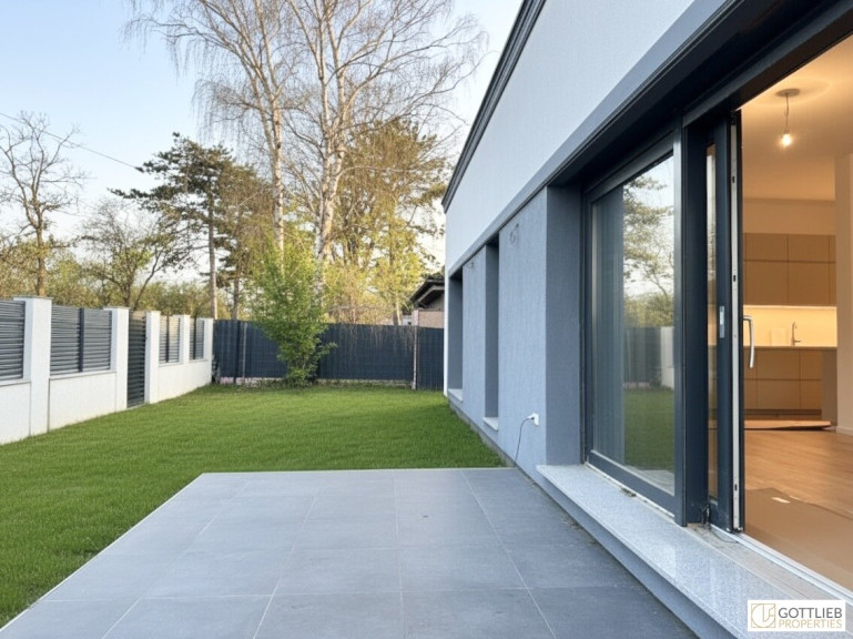 Haus - 2230, Gänserndorf - Erstbezug in Grünruhelage! Sonnendurchfluteter Bungalow mit Terrasse, großzügigem Garten und zwei Stellplätzen