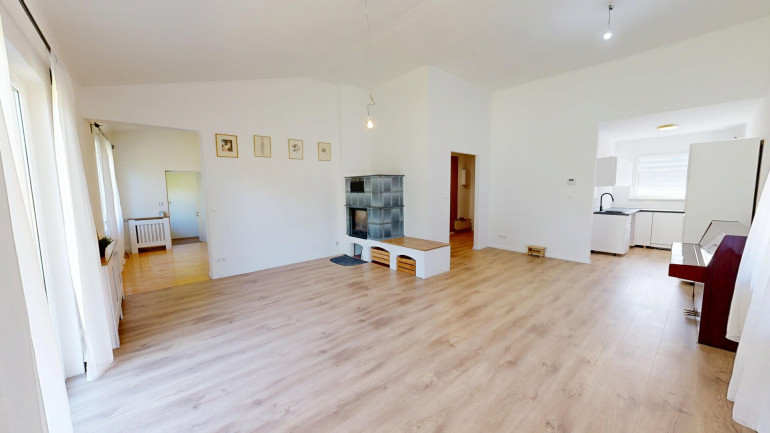 Haus - 2393, Sparbach - Charmanter Bungalow mit sonnigem Garten und guter Anbindung nach Wien