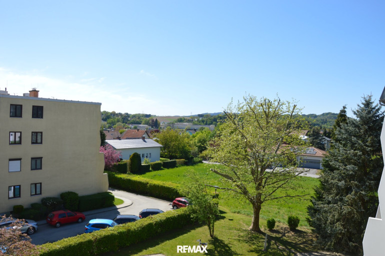 Wohnung - 3680, Persenbeug - Wohnen mit Überblick: 3 Zimmer - Süd-Loggia - Stellplatz