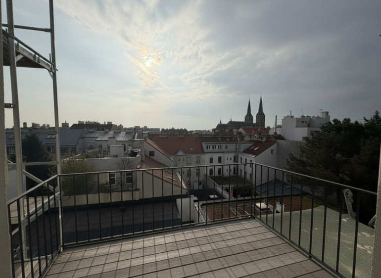Wohnung - 1160, Wien - TOP-Dachgeschosswohnung im generalisierten Altbau! ERSTBEZUG!