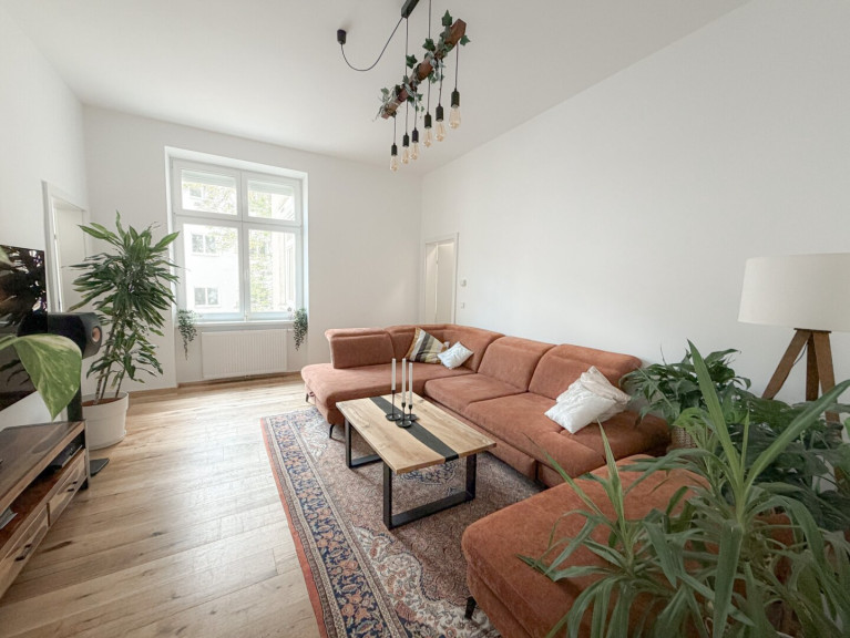Wohnung - 1200, Wien,Brigittenau - 3-Zi. Altbau-Erstbezug Nähe Augarten! Helle Ruhelage im 1.Liftstock!