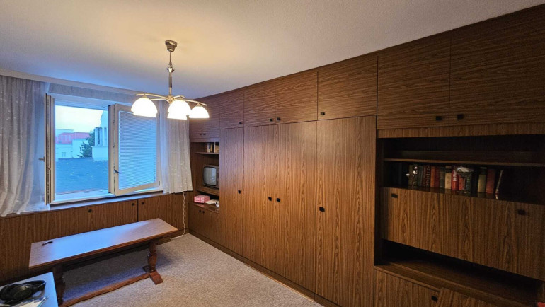 Wohnung - 1210, Wien - Wohntraum zum Selbermachen – Sanierungsbedürftige Wohnung mit Potenzial In 1210 Wien