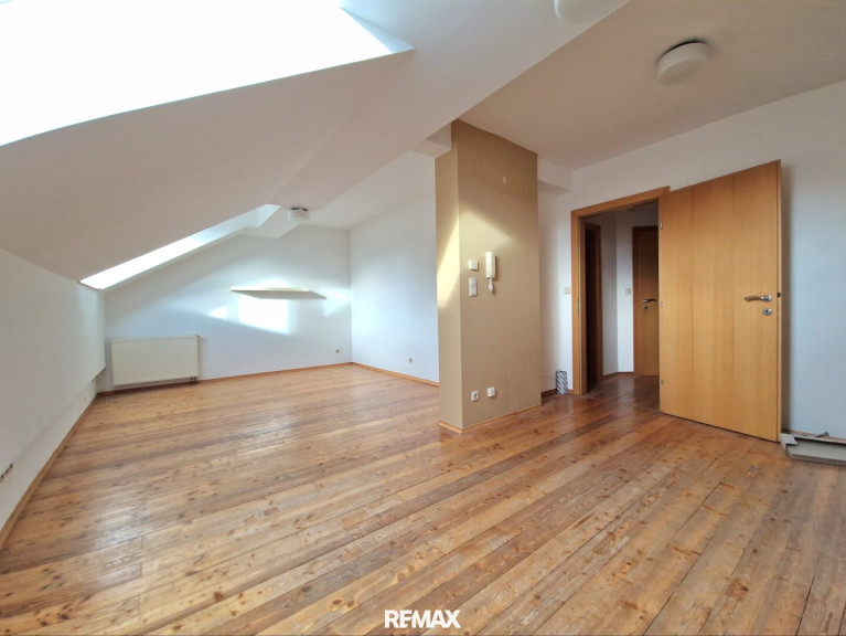 Wohnung - 1060, Wien - Investmentpaket: 4 leerstehende Wohnungen nahe der Mariahilfer Straße