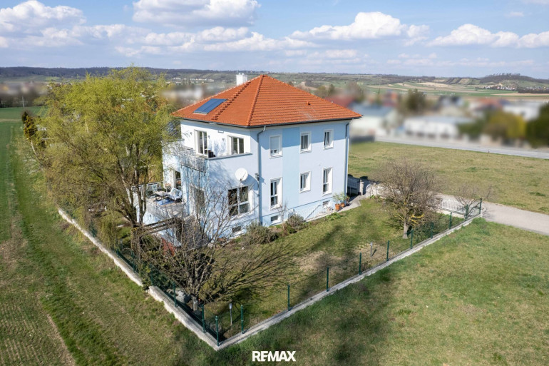Haus - 2202, Enzersfeld im Weinviertel - Elegantes Einfamilienhaus mit vielen luxuriösen Extras Nähe Bisamberg