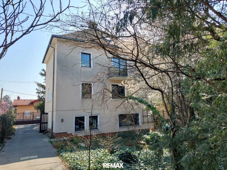 Grundstück - 1120, Wien - BIETERVERFAHREN: Grundstück mit Altbestand zum Sanieren oder Neu bauen!