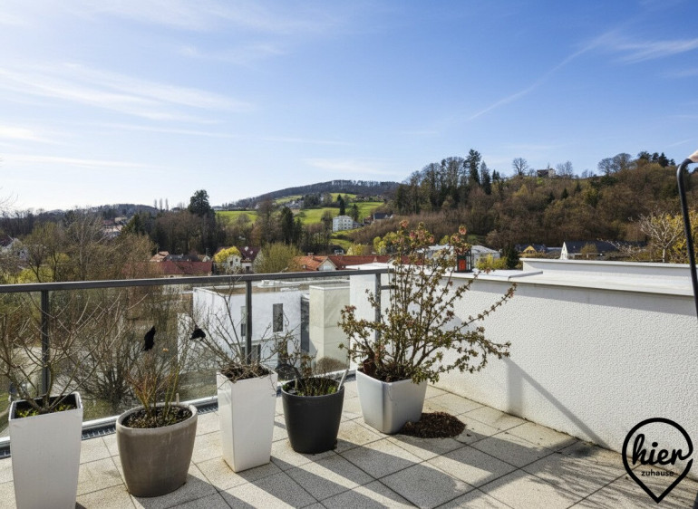 Wohnung - 8044, Graz - Graz-Mariatrost: Einzigartige Penthouse-Maisonette mit Dachterrasse und Eigengarten sowie Kachelofen