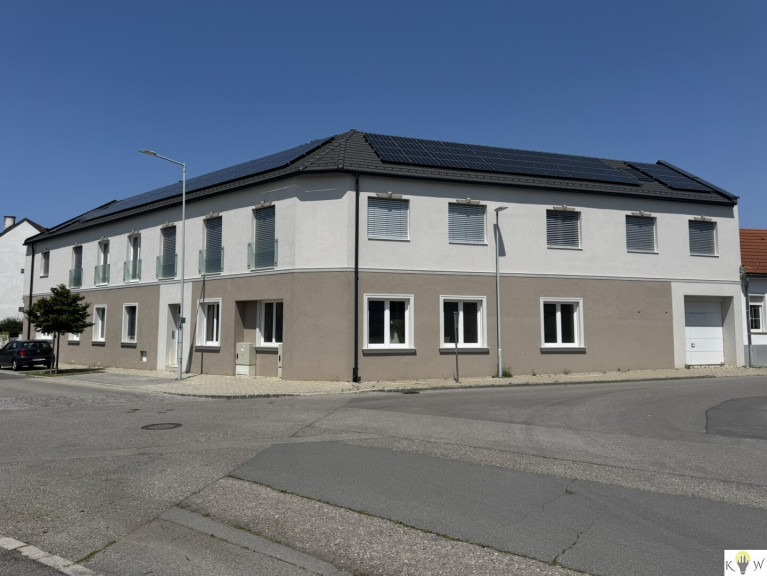 Wohnung - 7100, Neusiedl am See - Mai-Spezial! Barrierefreie "energieeffiziente" Wohnung mit Flair - Erstbezug nach Sanierung