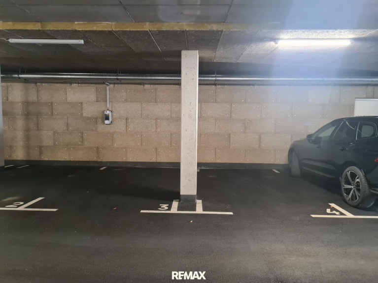 Immobilie - 4810, Gmunden - Tiefgaragenplatz in zentraler Lage zu mieten