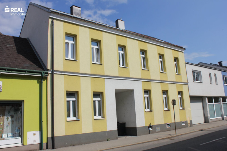 Haus - 3300, Amstetten - Haus mit 4 Wohnungen in zentrumsnaher Lage von Amstetten
