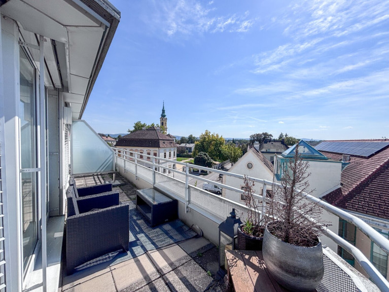Wohnung - 2000, Stockerau - Sonnige DG-Maisonette-Wohnung in Stockerau – viel Platz für die ganze Familie!