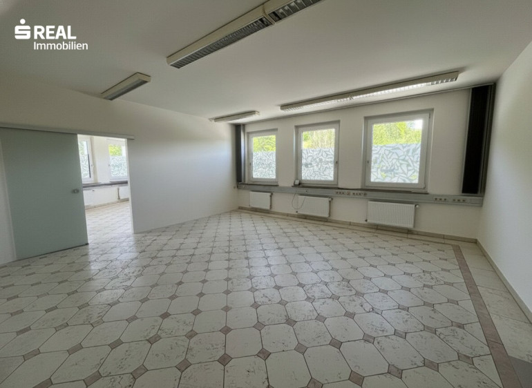 Büro / Praxis - 5303, Thalgau - Bürofläche in Top-Lage Thalgau – sichtbar, flexibel & bestens angebunden