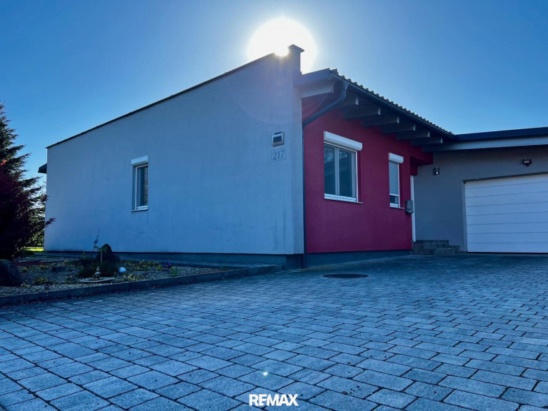 Haus - 8492, Halbenrain - Einziehen & genießen – stilvoller Bungalow mit Pool nahe Bad Radkersburg