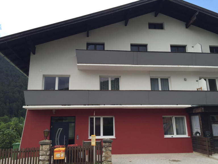 Zinshaus Renditeobjekt - 2734, Puchberg am Schneeberg - schöne Gegend - generalsaniertes Haus - ca 5% Rendite um  NETTO 890.000,--
