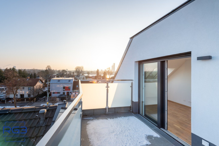 Wohnung - 1220, Wien - LUXUS DG-Wohnung in 1220 Wien: Erstbezug mit 4 Terrassen für 720.000 €!