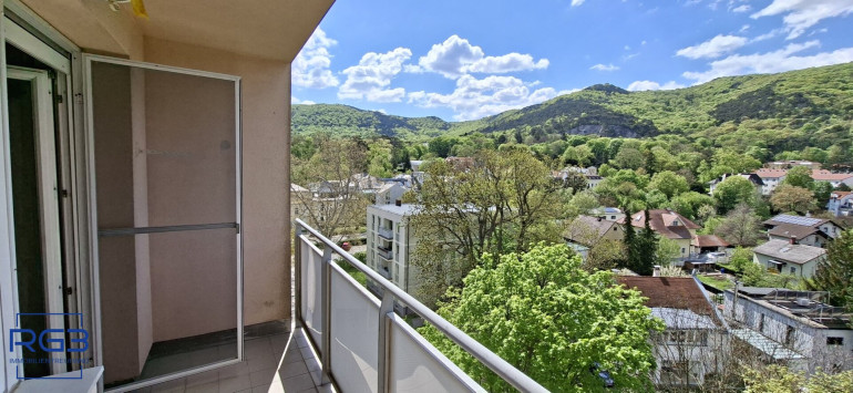 Wohnung - 2340, Mödling - Wohnen mit Weitblick – helle 2-Zimmer-Wohnung im 6. Stock mit Loggia