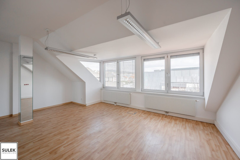 Büro / Praxis - 7000, Eisenstadt - Neubau-Büro im Zentrum von Eisenstadt – klimatisiert, vis-a-vis Kongresszentrum – provisionsfrei - ab sofort verfügbar!