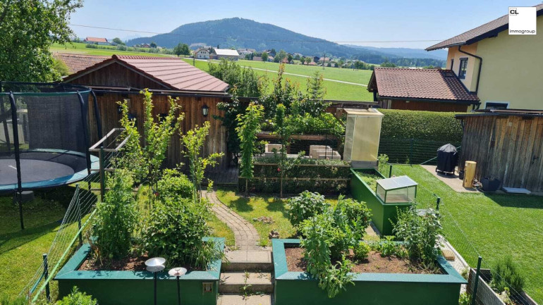Haus - 5204, Straßwalchen - Straßwalchen * Wohnen und Arbeiten unter einem Dach * - fußläufig ins Zentrum!