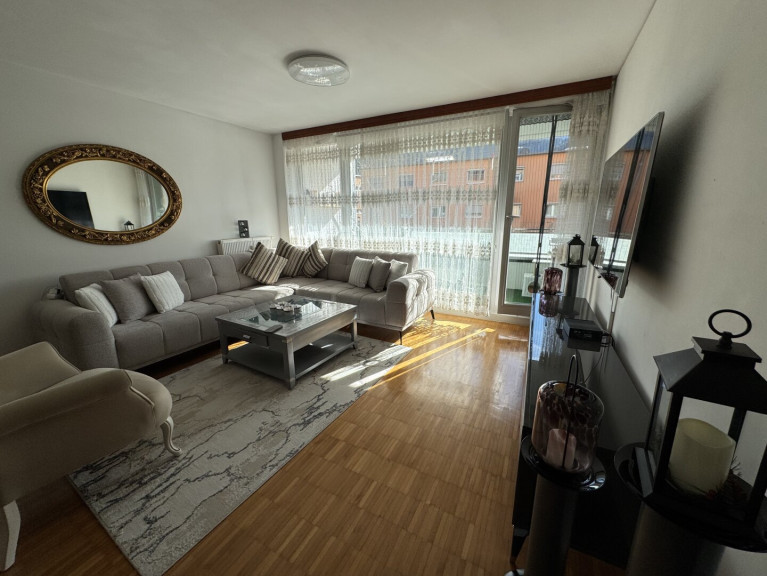 Wohnung - 6060, Hall in Tirol - NEU: Sonnige 3-Zi-Wohnung mit Südbalkon und Tiefgaragenplatz in Hall in Tirol
